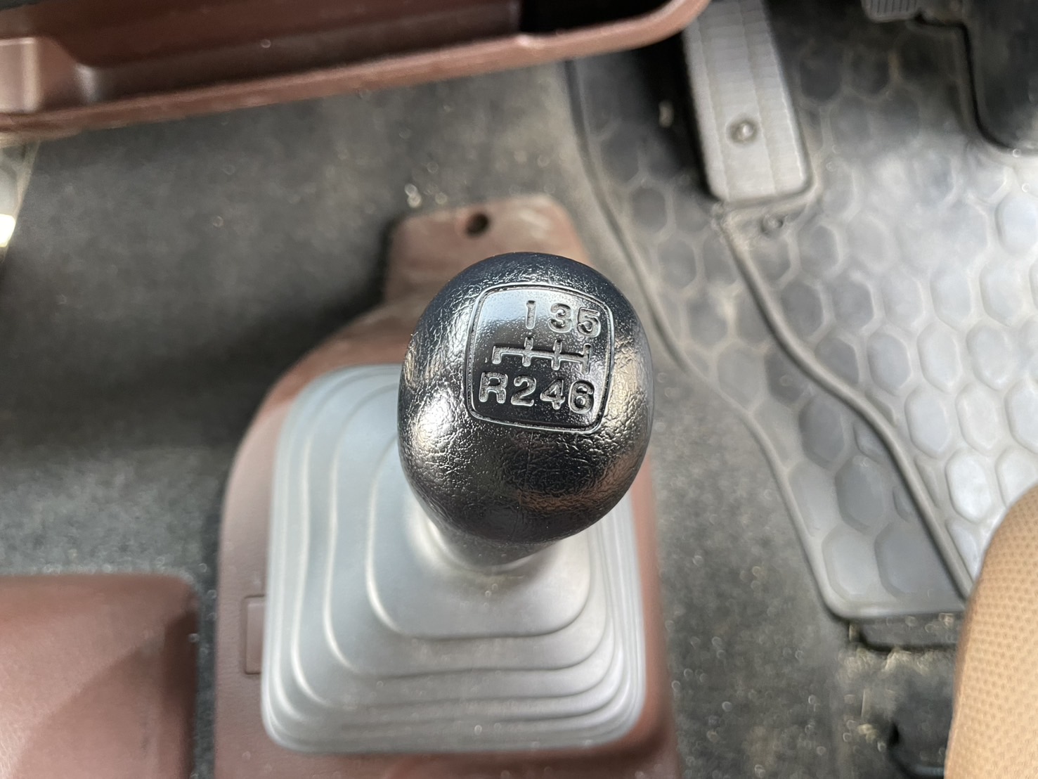 日野 中型ワイド レンジャー アルミウィング 2PG-FD2ABG