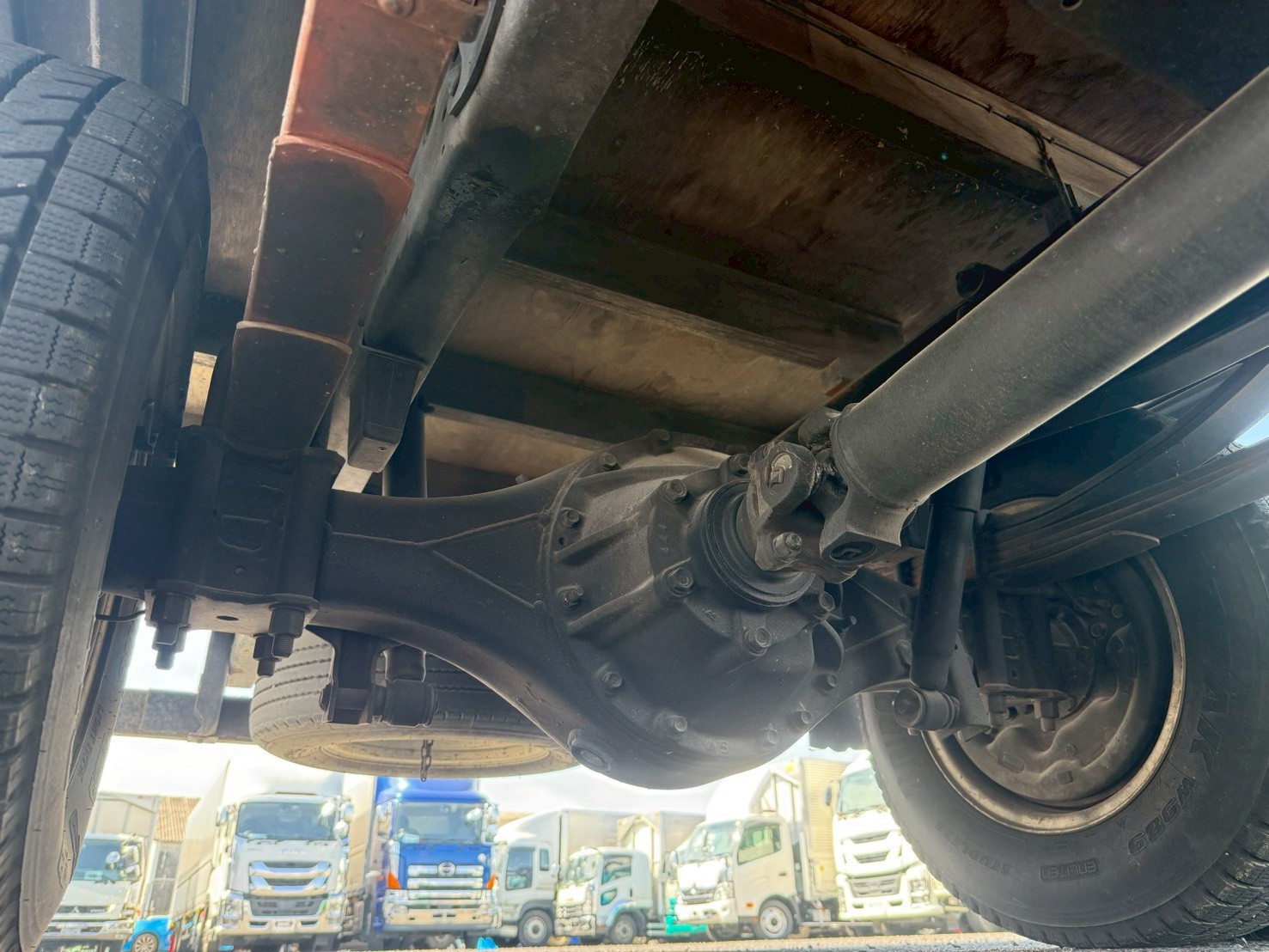 いすゞ 小型ワイド  平ボディ TRG-NPR85AR