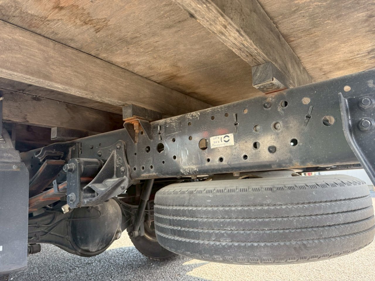 いすゞ 小型ワイド  平ボディ TRG-NPR85AR