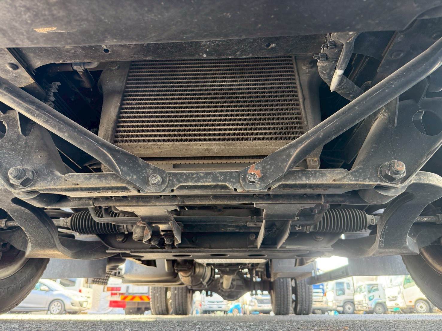 いすゞ 小型ワイド  平ボディ TRG-NPR85AR