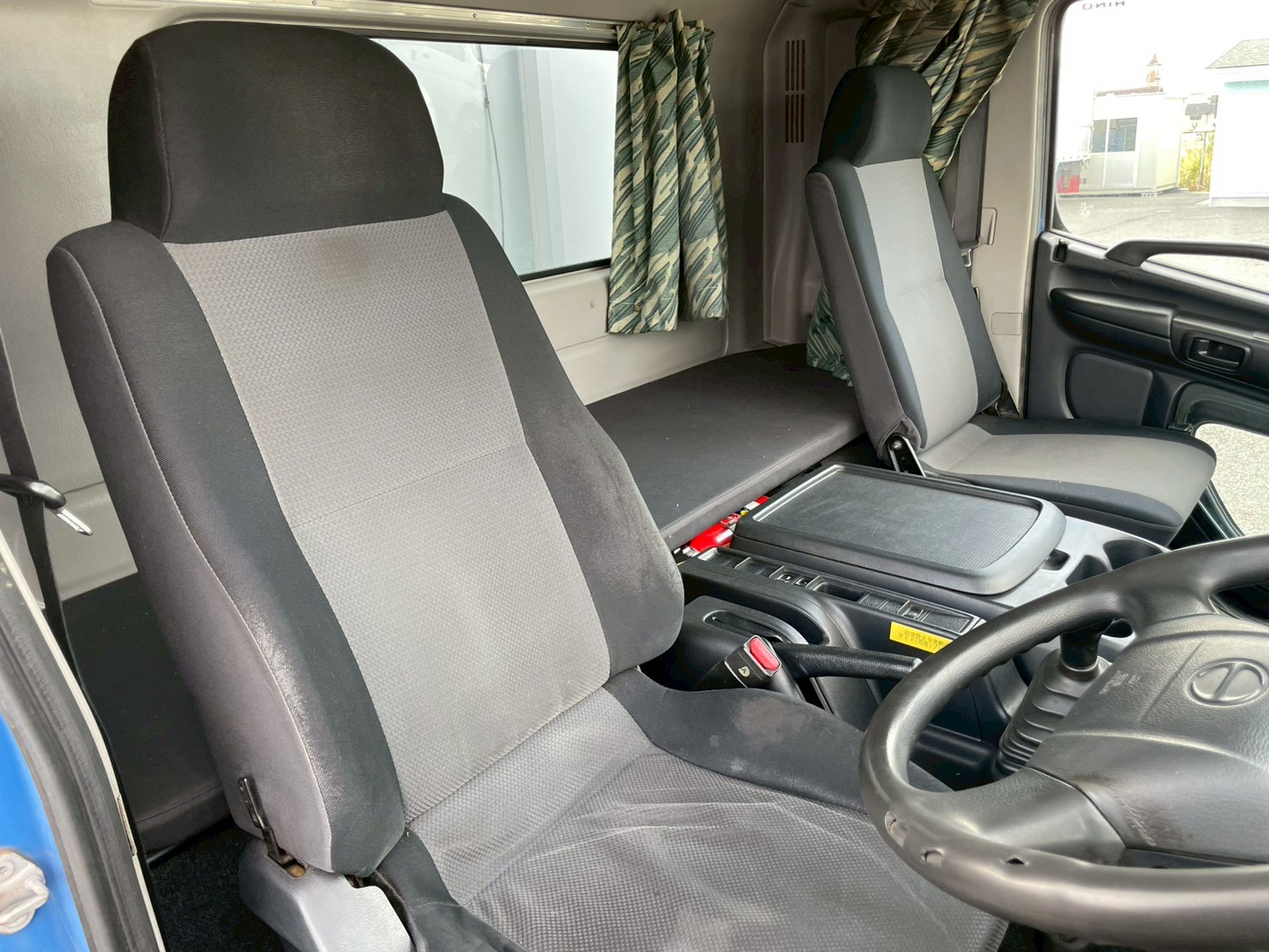 日野 中型ワイド  ホロウイング TKG-FD9JLAA