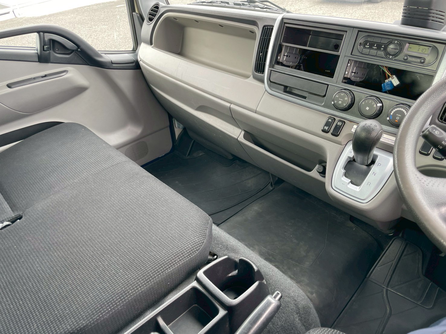 三菱 小型ワイド キャンター 平ボディ TPG-FEB80