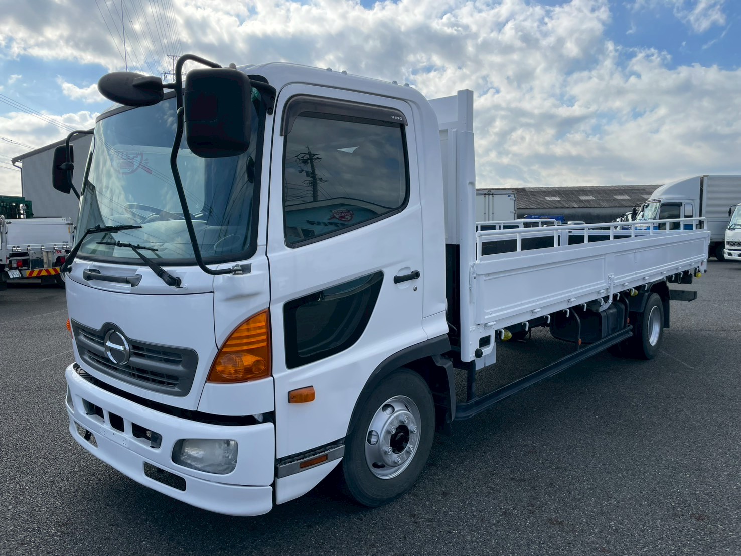 日野 中型標準  平ボディ TKG-FC9JKAP