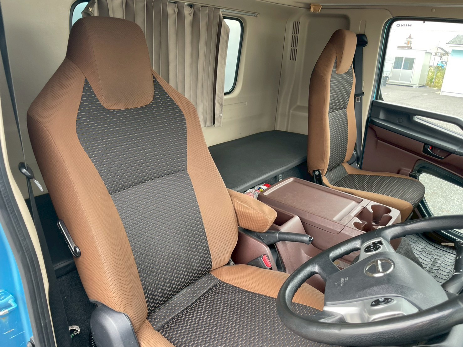 日野 中型ワイド レンジャー アルミウィング 2PG-FD2ABG