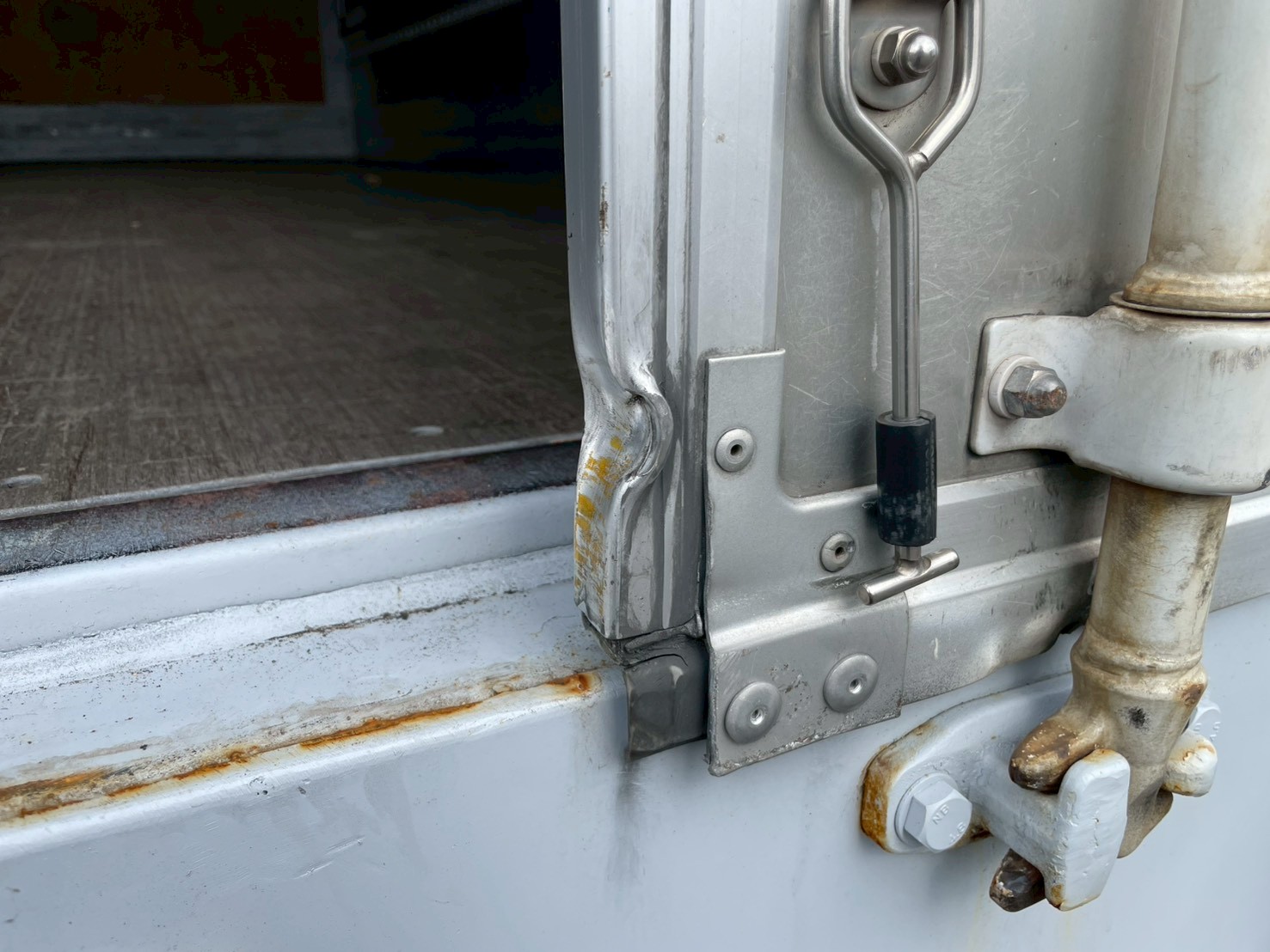 日野 中型ワイド レンジャー アルミウィング 2PG-FD2ABG