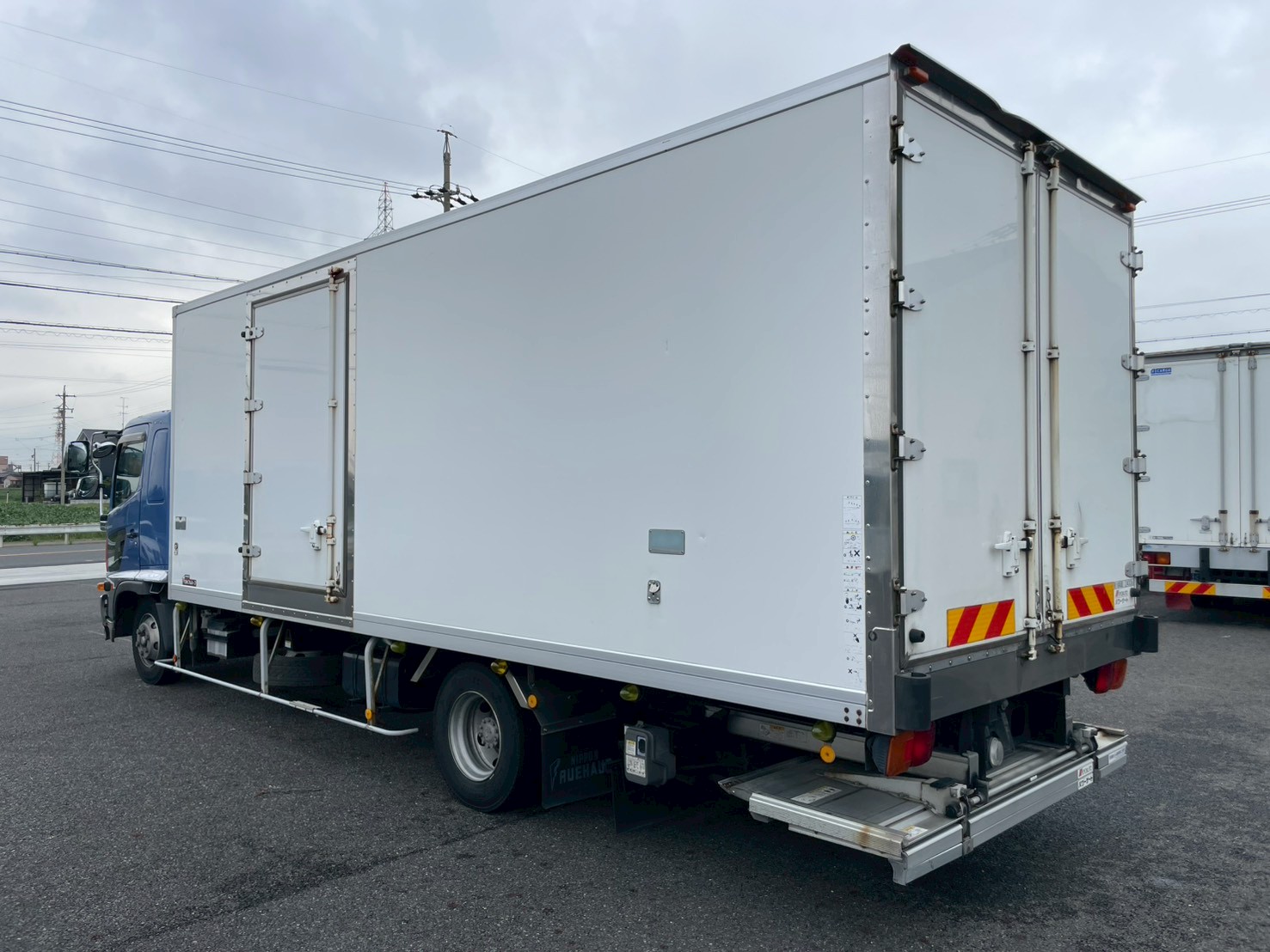 日野 中型ワイド  冷凍車 TKG-FD7JLAG