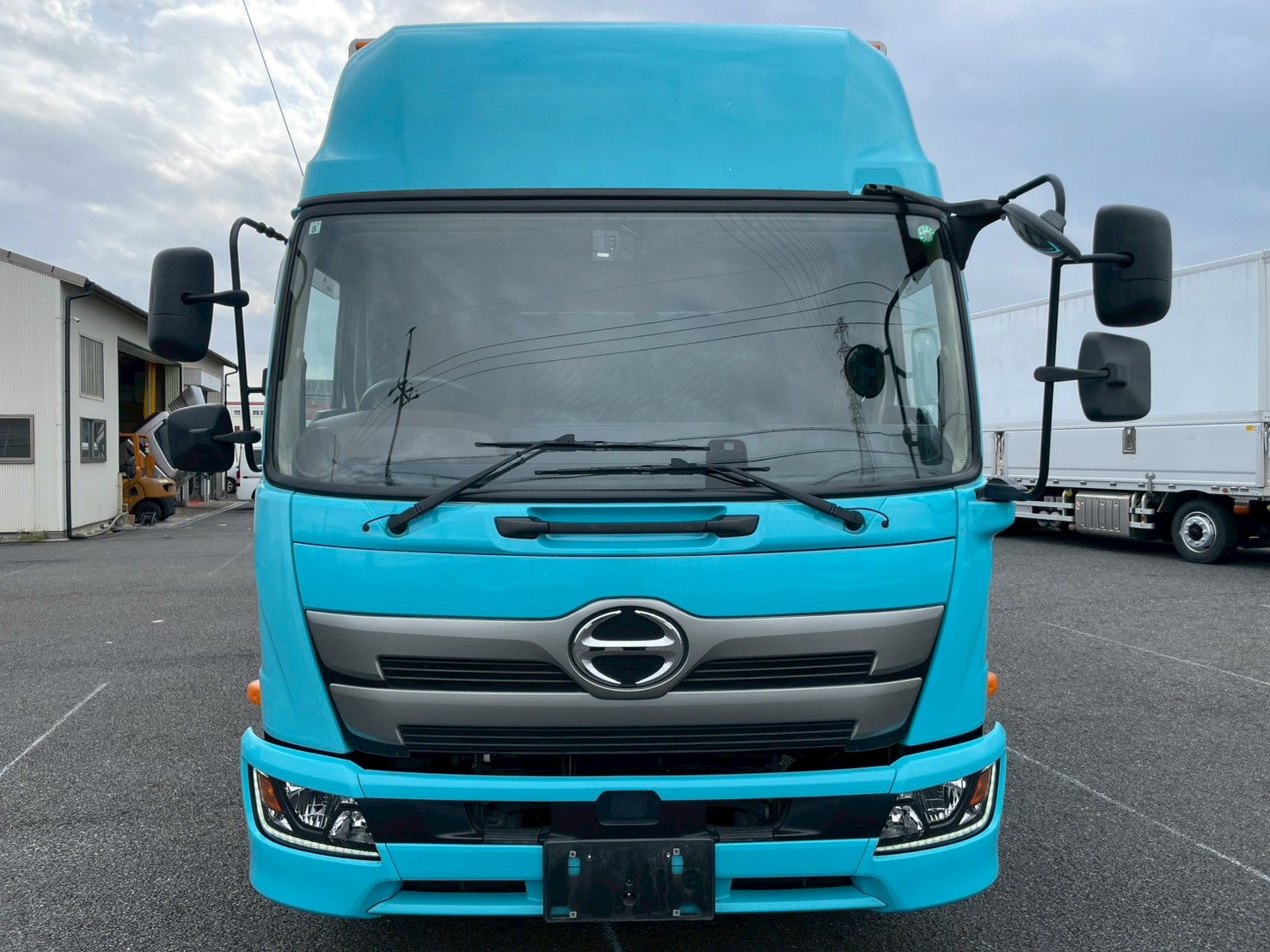 日野 中型増トンワイド  アルミウィング 2PG-GD2ABG
