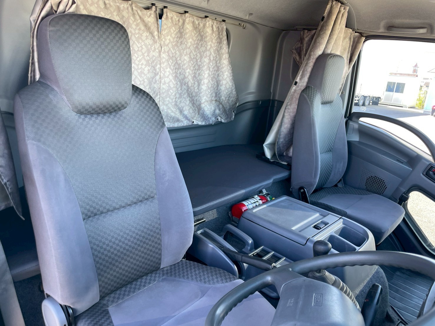 いすゞ 中型ワイド  アルミウィング TKG-FRR90S2