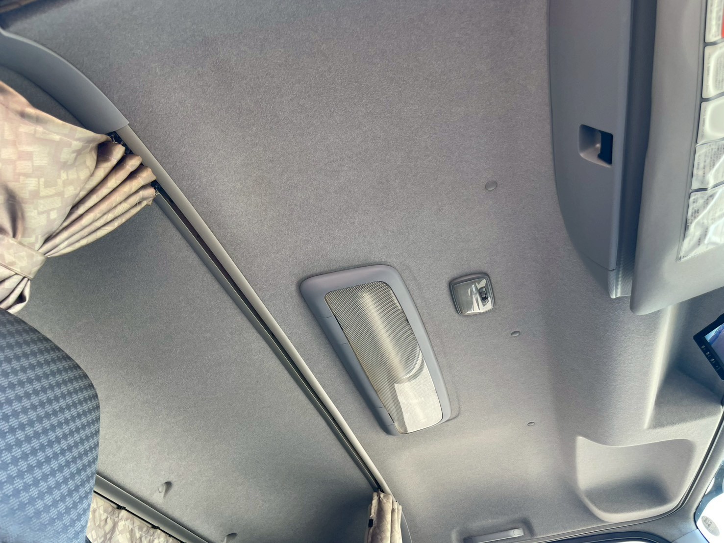 いすゞ 中型ワイド  アルミウィング TKG-FRR90S2