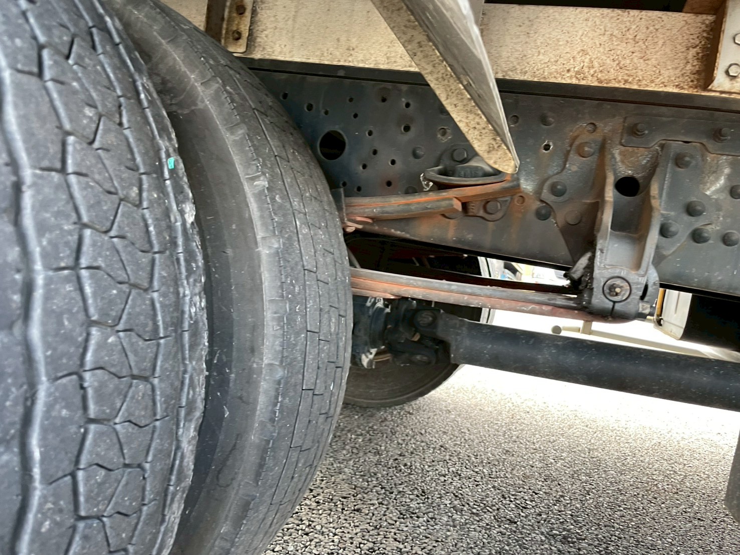 三菱 中型ワイド  平ボディ TKG-FK61F