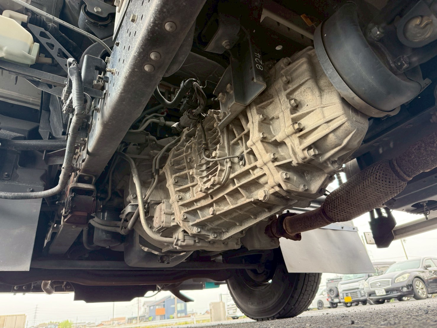 いすゞ 中型ワイド フォワード アルミウィング 2RG-FRR90T2