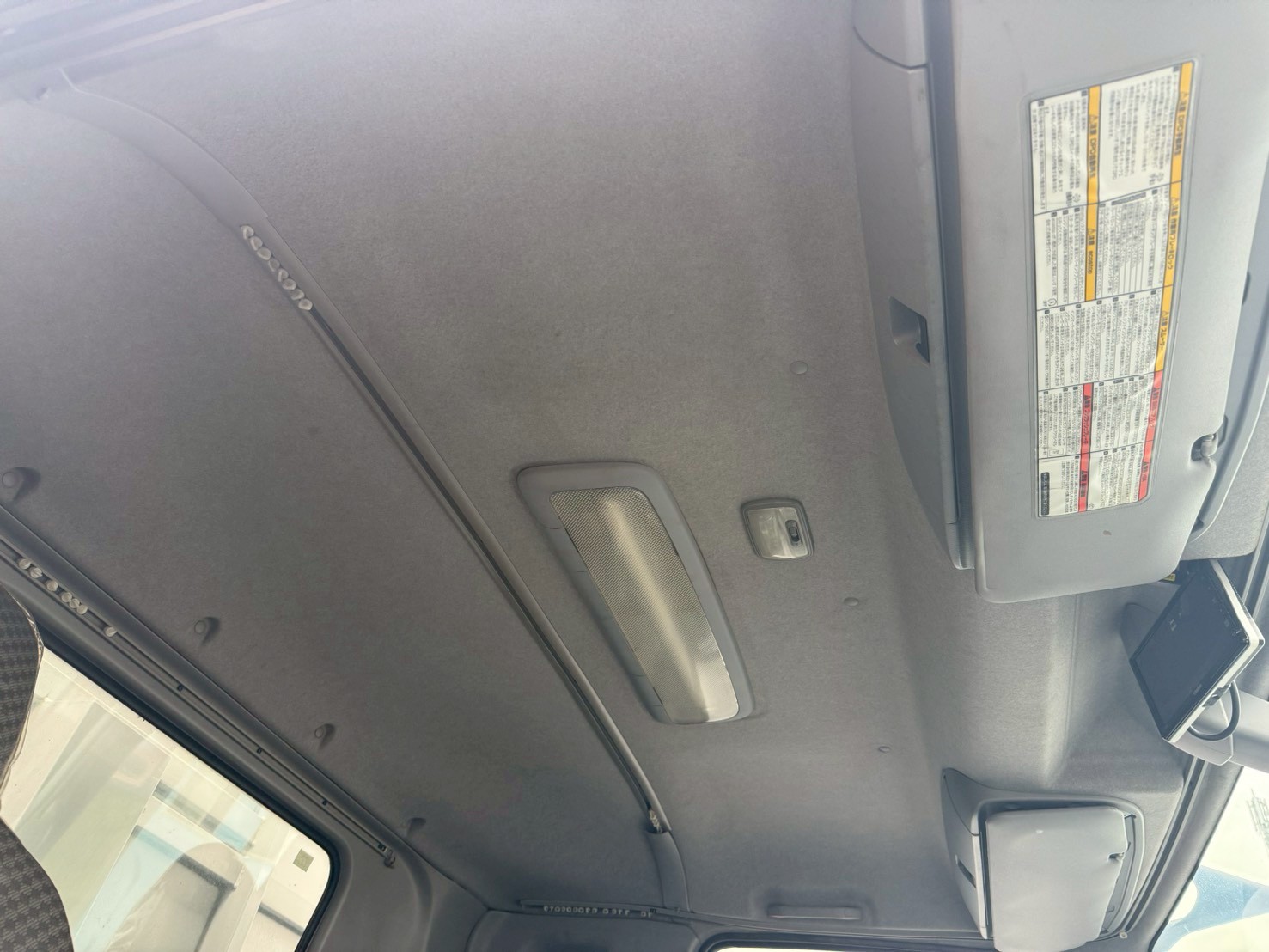 いすゞ 中型ワイド フォワード アルミウィング 2RG-FRR90T2