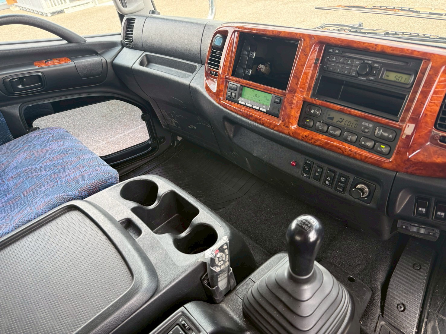 日野 中型ワイド  冷凍ウイング TKG-FD7JLAG