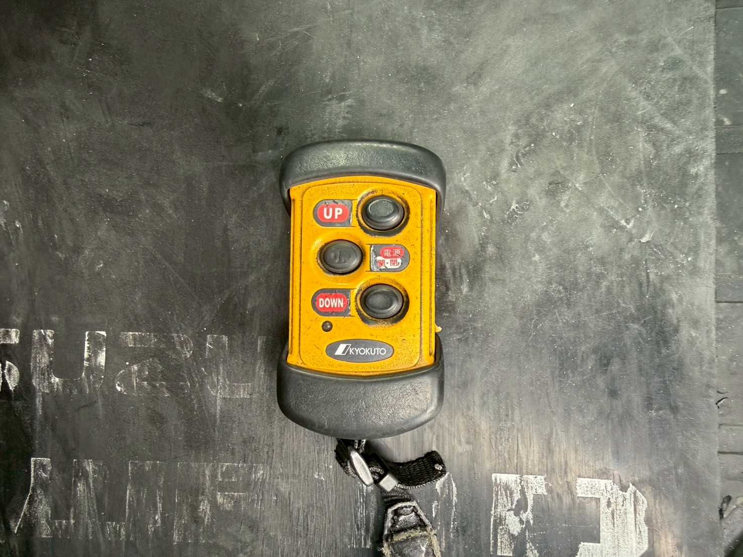 いすゞ 中型ワイド  アルミウィング 2RG-FRR90T2