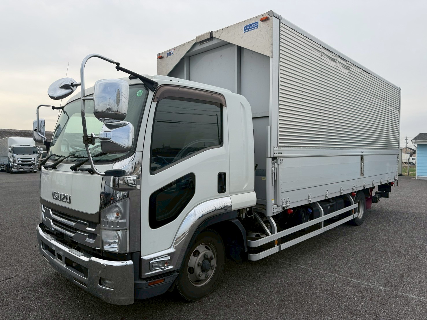 いすゞ 中型ワイド  アルミウィング 2RG-FRR90T2