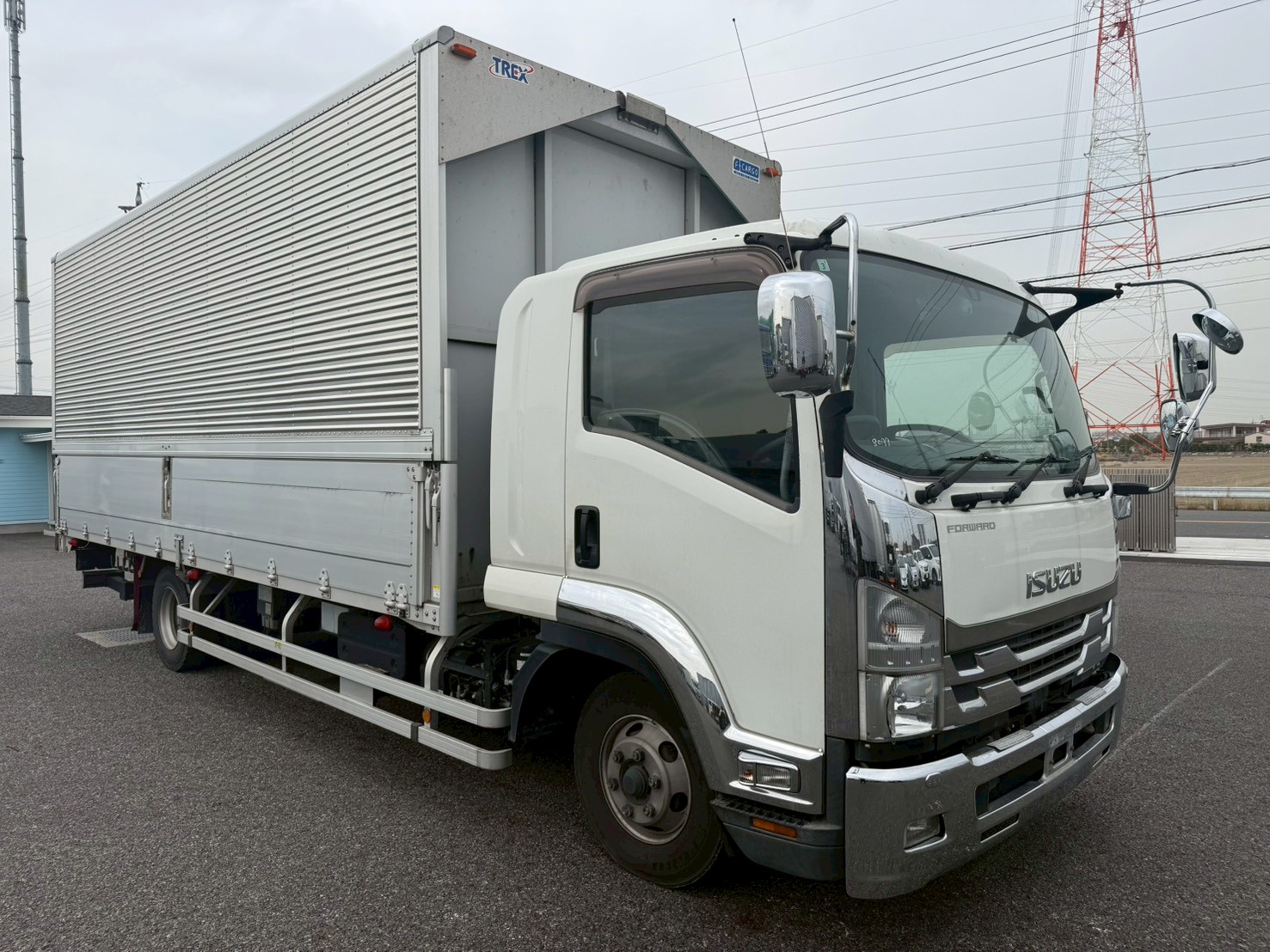 いすゞ 中型ワイド  アルミウィング 2RG-FRR90T2