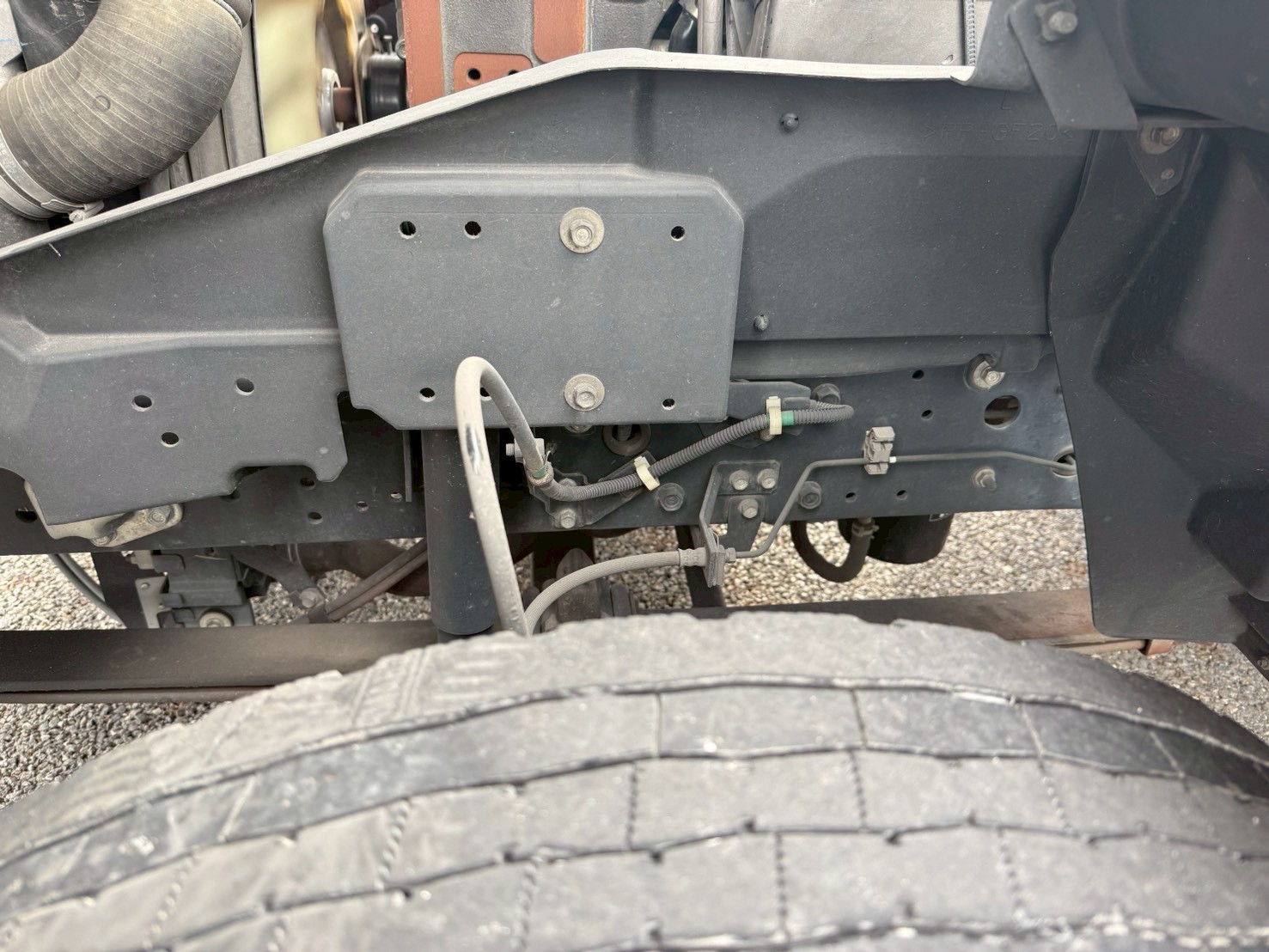 いすゞ 中型ワイド  アルミウィング 2RG-FRR90T2