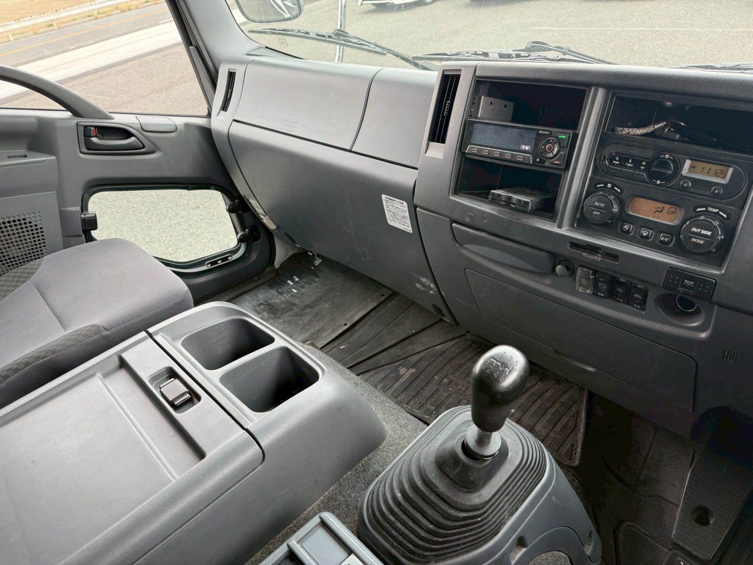 いすゞ 中型ワイド  アルミウィング 2RG-FRR90T2