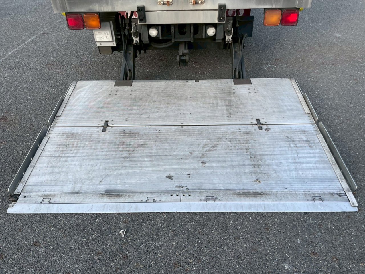 いすゞ 中型ワイド  冷凍車 TKG-FRR90T2