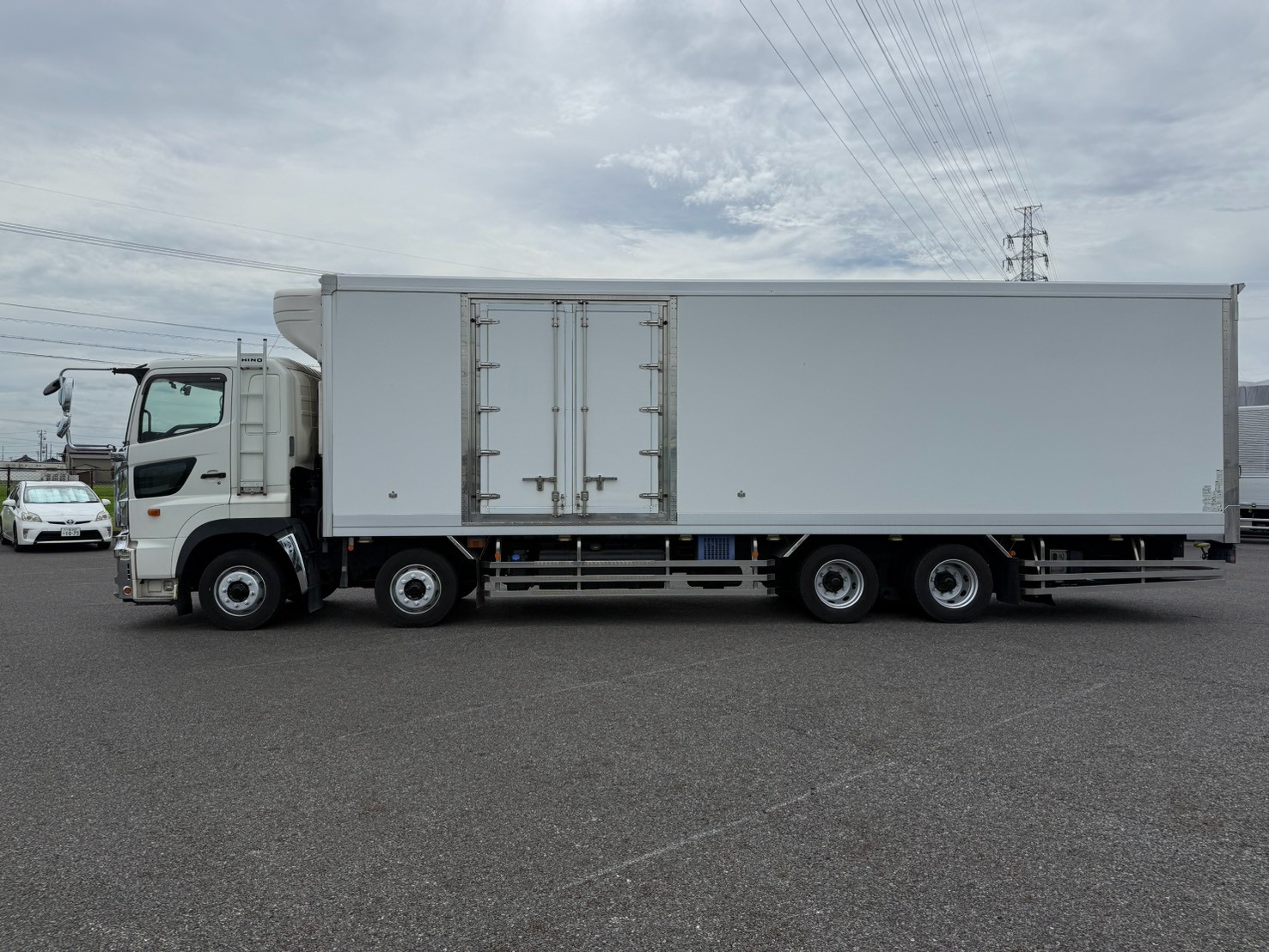 日野 10t超 プロフィア 冷凍車 2DG-FW1EHG