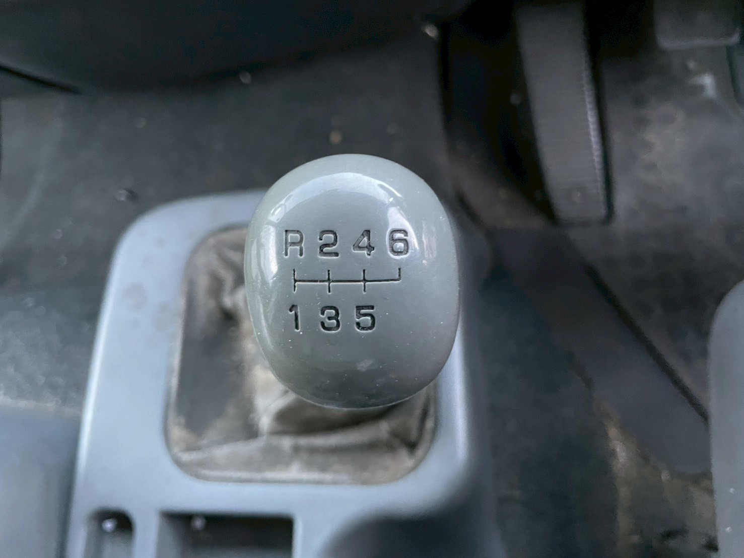 三菱 中型増トンワイド  平ボディ LKG-FK65FZ