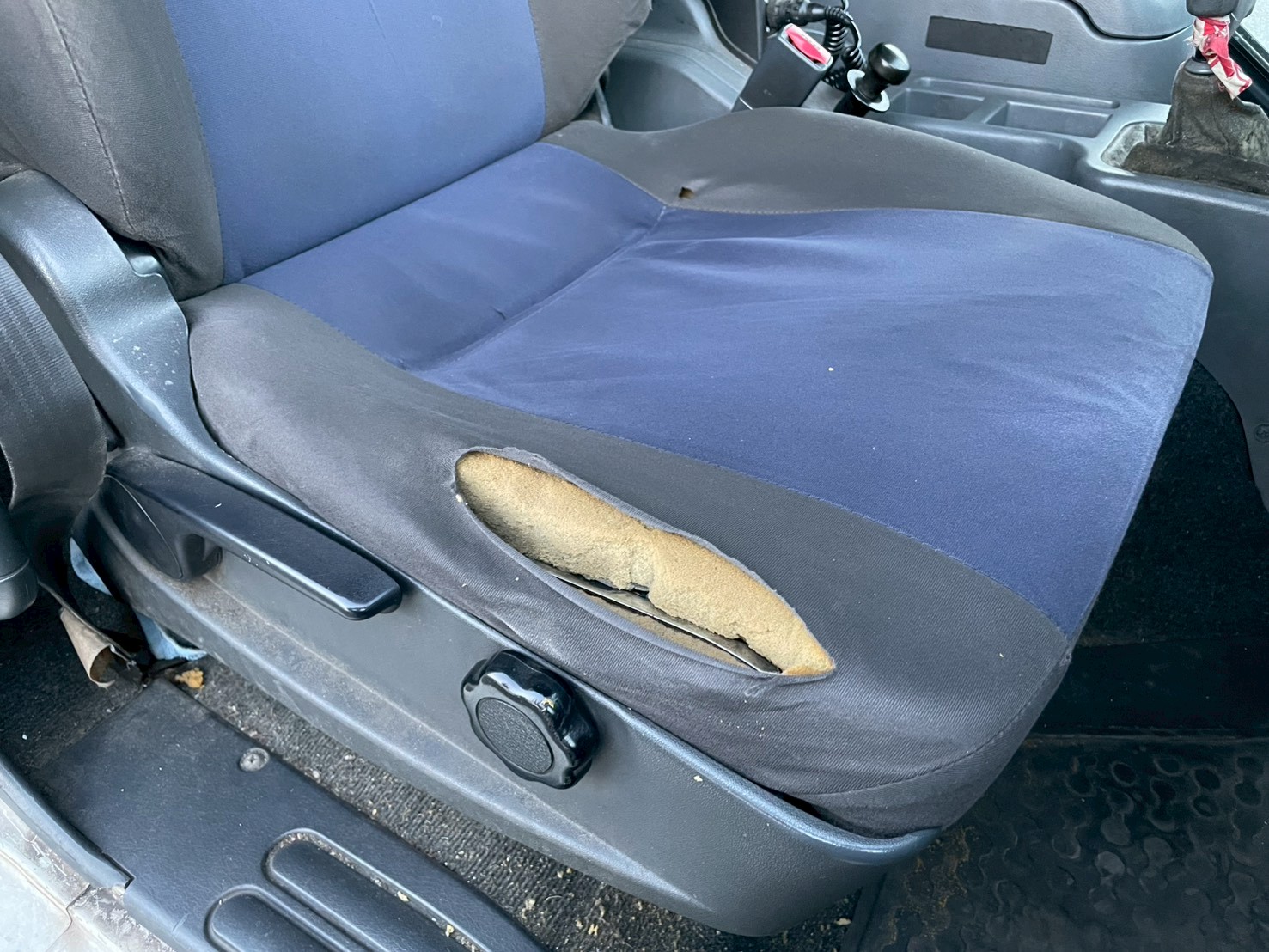 三菱 中型増トンワイド  平ボディ LKG-FK65FZ