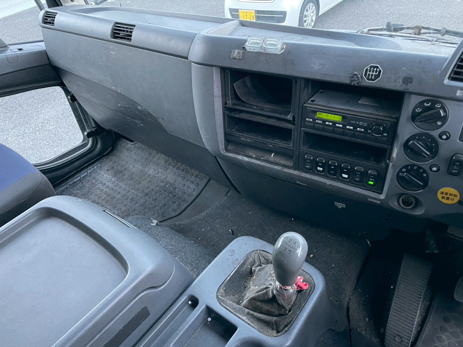 三菱 中型増トンワイド  平ボディ LKG-FK65FZ