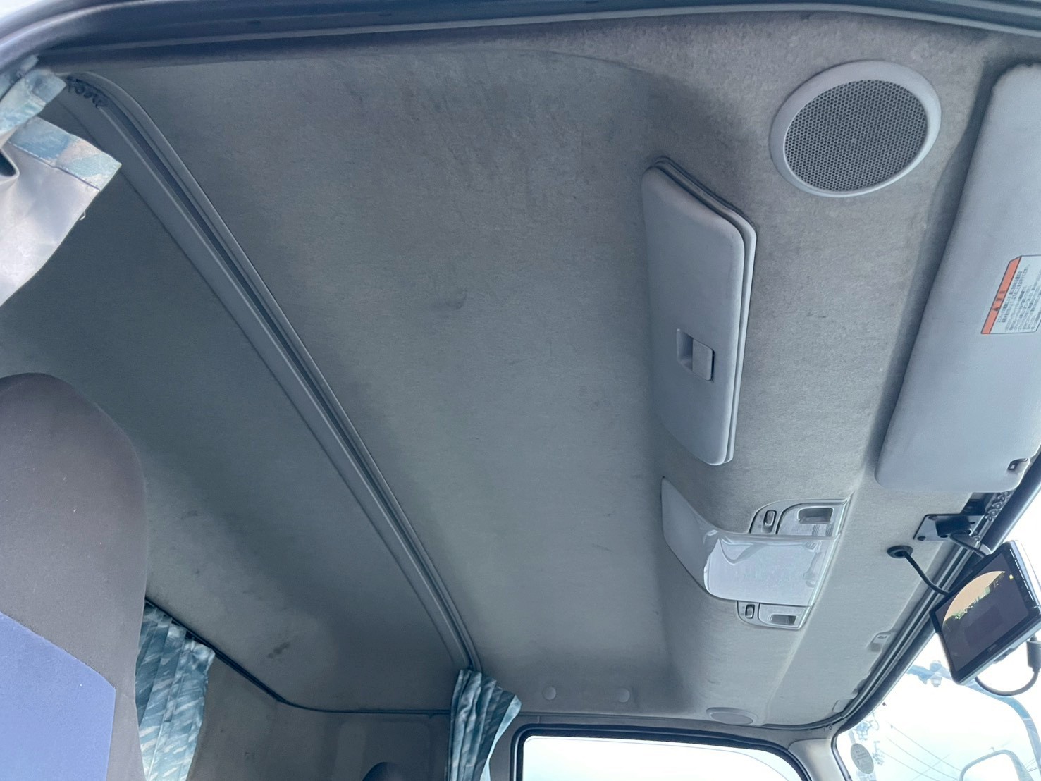 三菱 中型増トンワイド  平ボディ LKG-FK65FZ