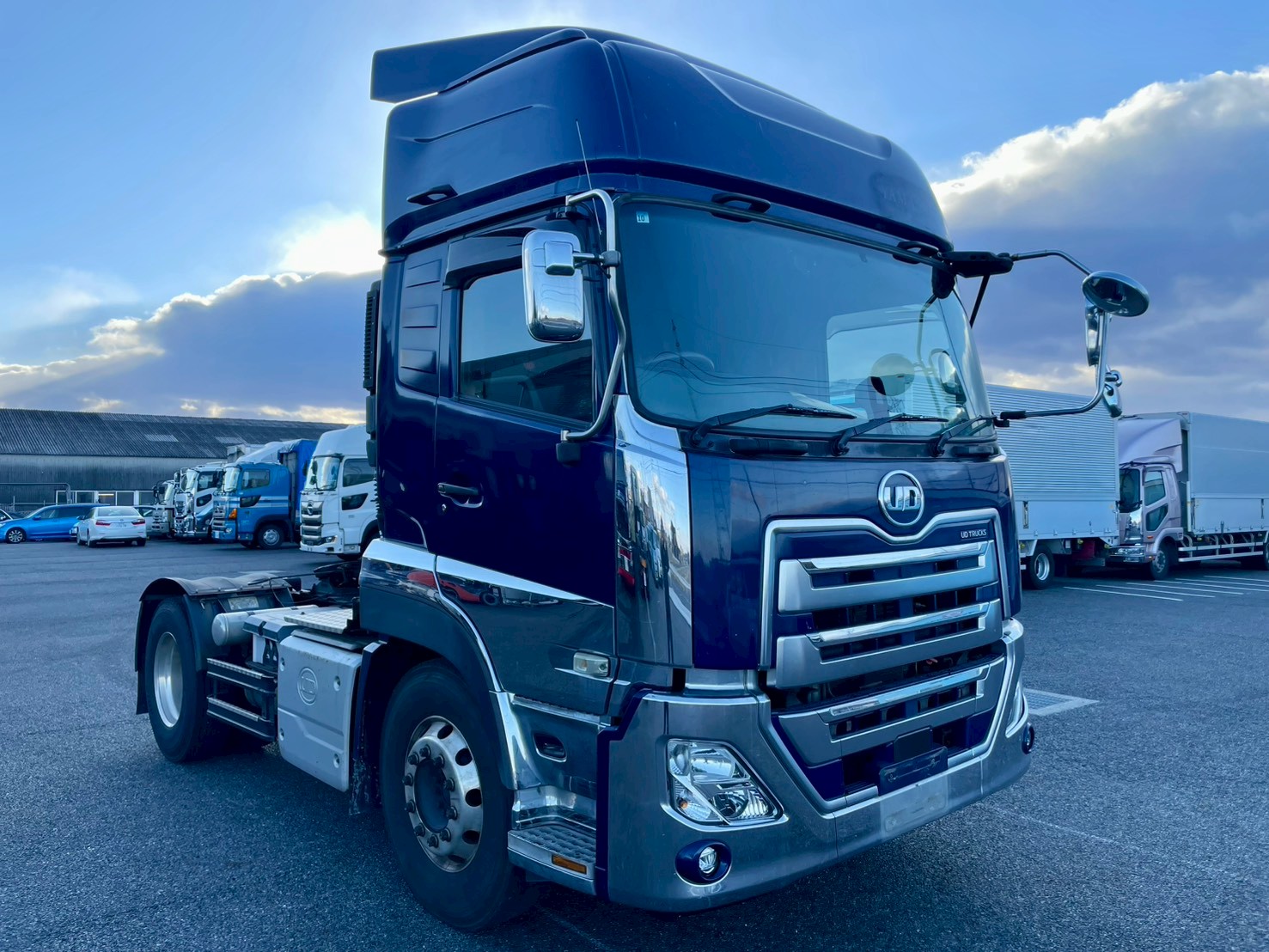 UDトラックス 10t超 クオン Ｓヘッド 2PG-GK5AAB