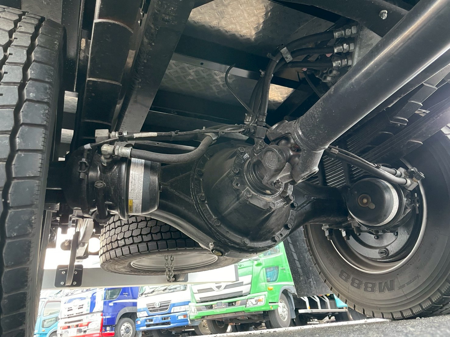 三菱 中型増トンワイド  平ボディ 2KG-FK62FZ