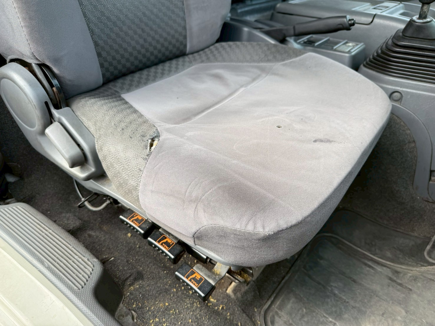 いすゞ 中型増トンワイド  クレーン３段 SKG-FSR90S2