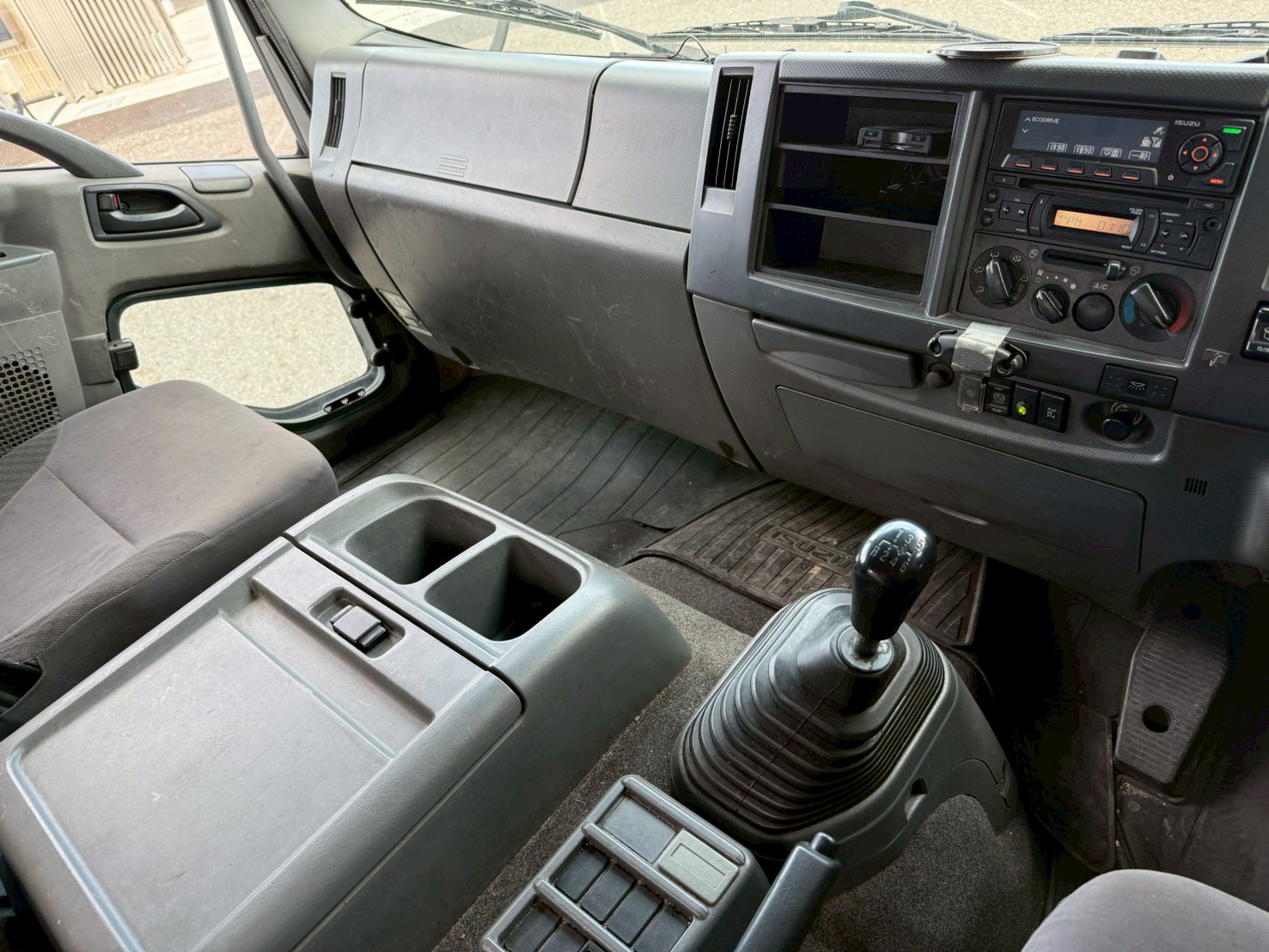 いすゞ 中型増トンワイド  クレーン３段 SKG-FSR90S2