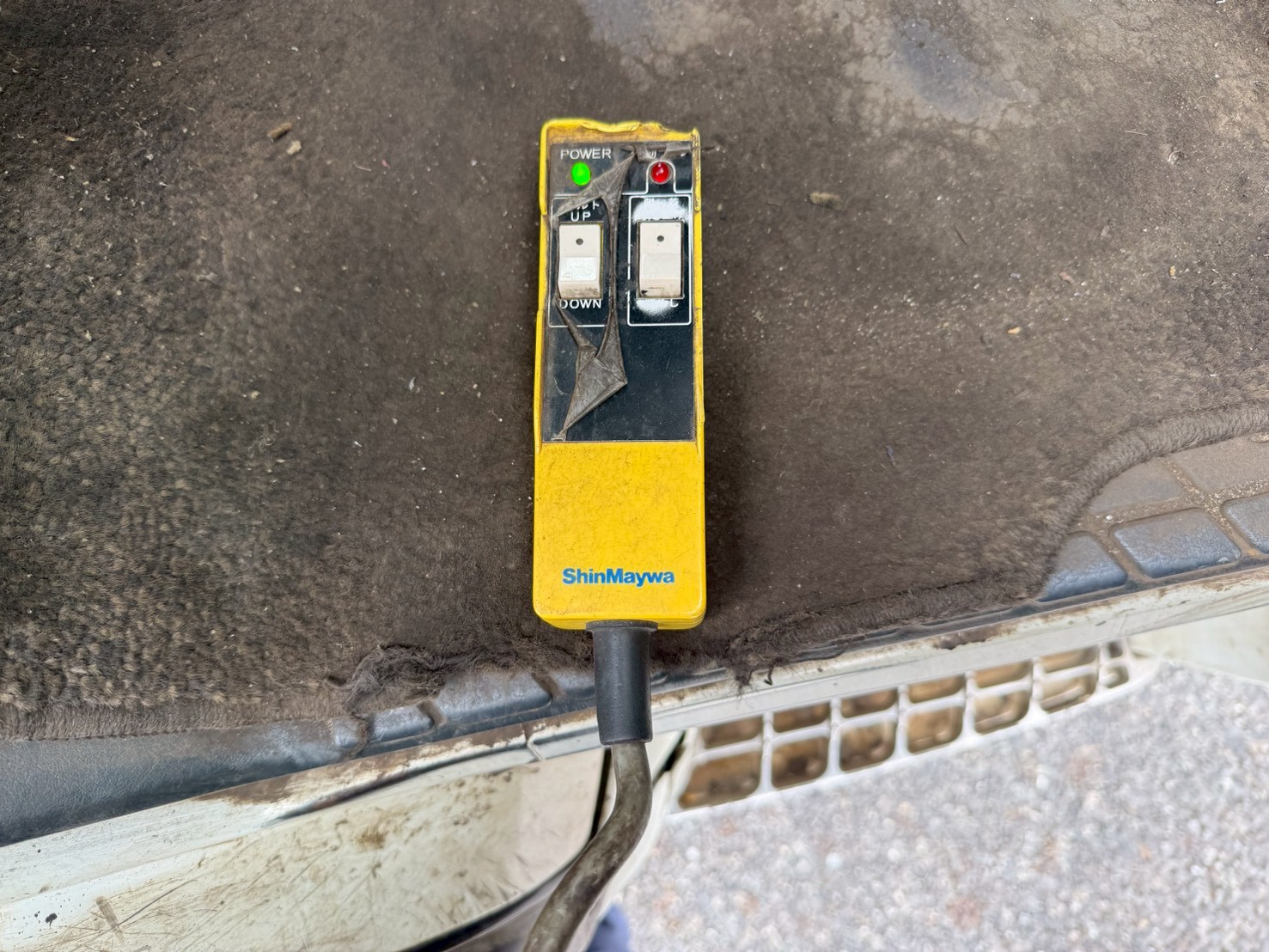 三菱 中型増トン標準  アームロール LKG-FK62FZ