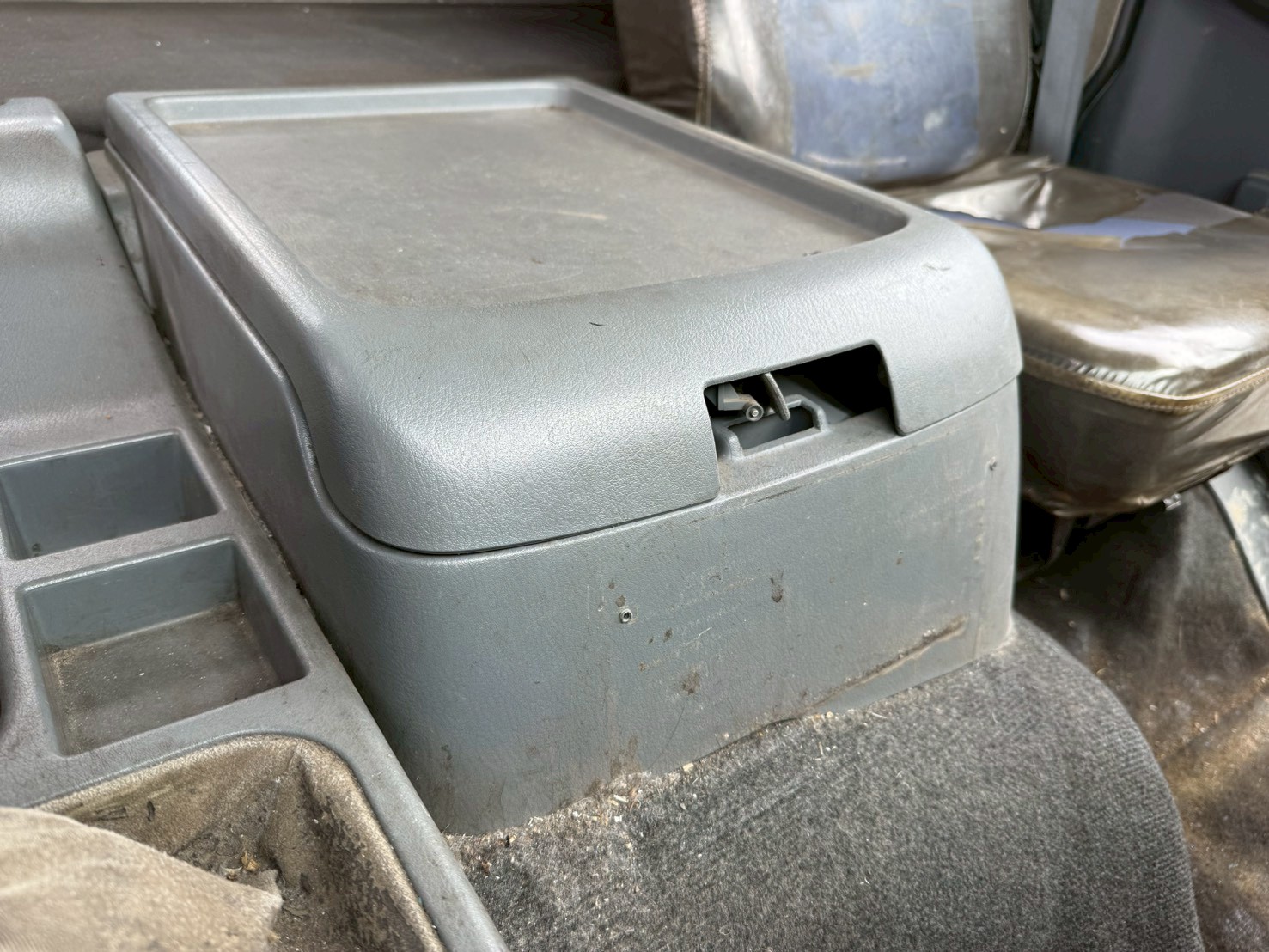 三菱 中型増トン標準  アームロール LKG-FK62FZ