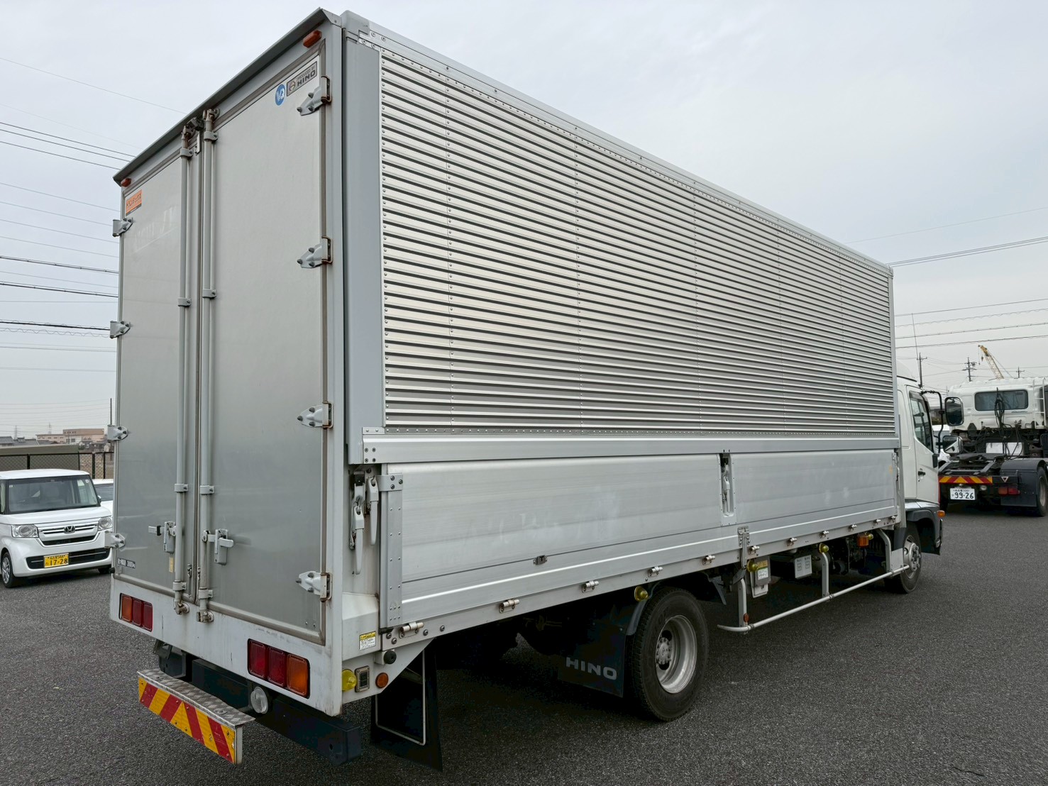 日野 中型ワイド  アルミウィング SKG-FD9JLAA