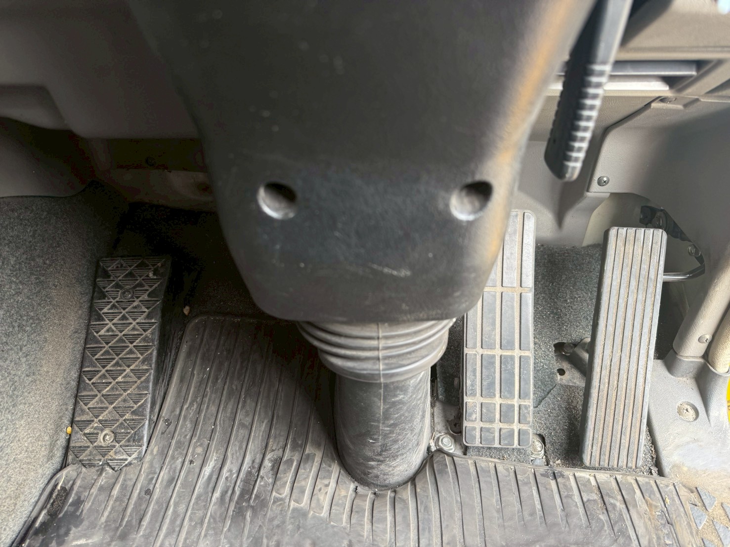 三菱 10t超 スーパーグレート トラクタ QKG-FV60VJR