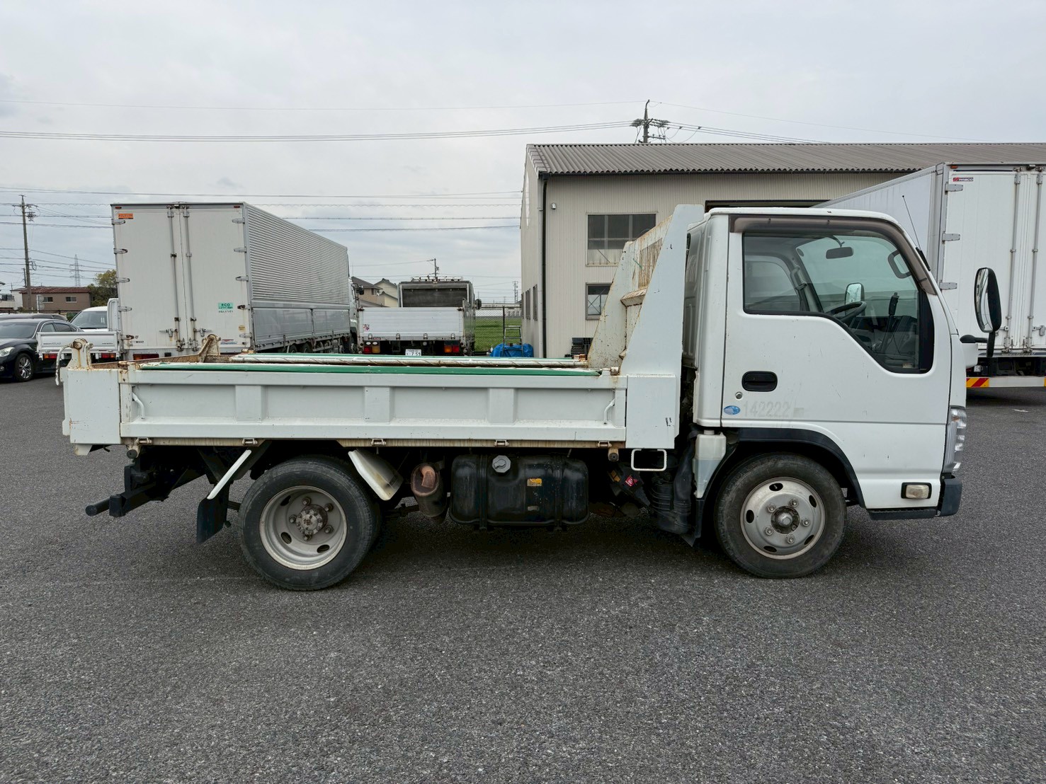 いすゞ 小型標準  ダンプ TKG-NJR85AD