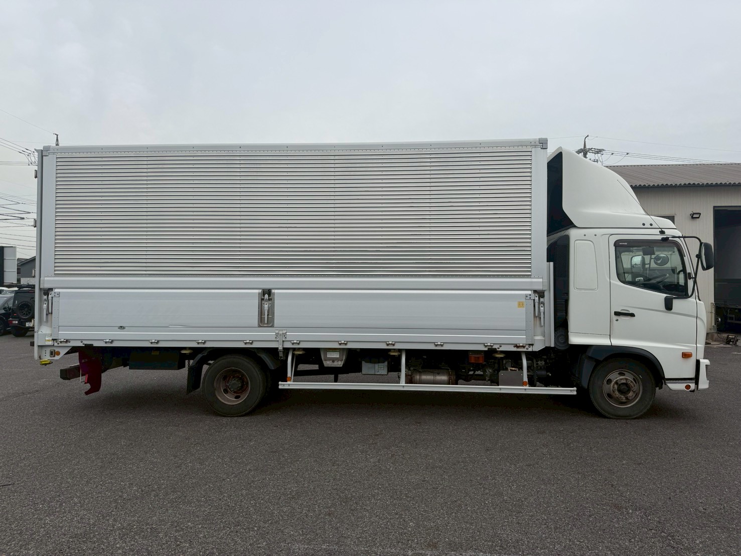 日野 中型ワイド  アルミウィング 2KG-FD2ABA