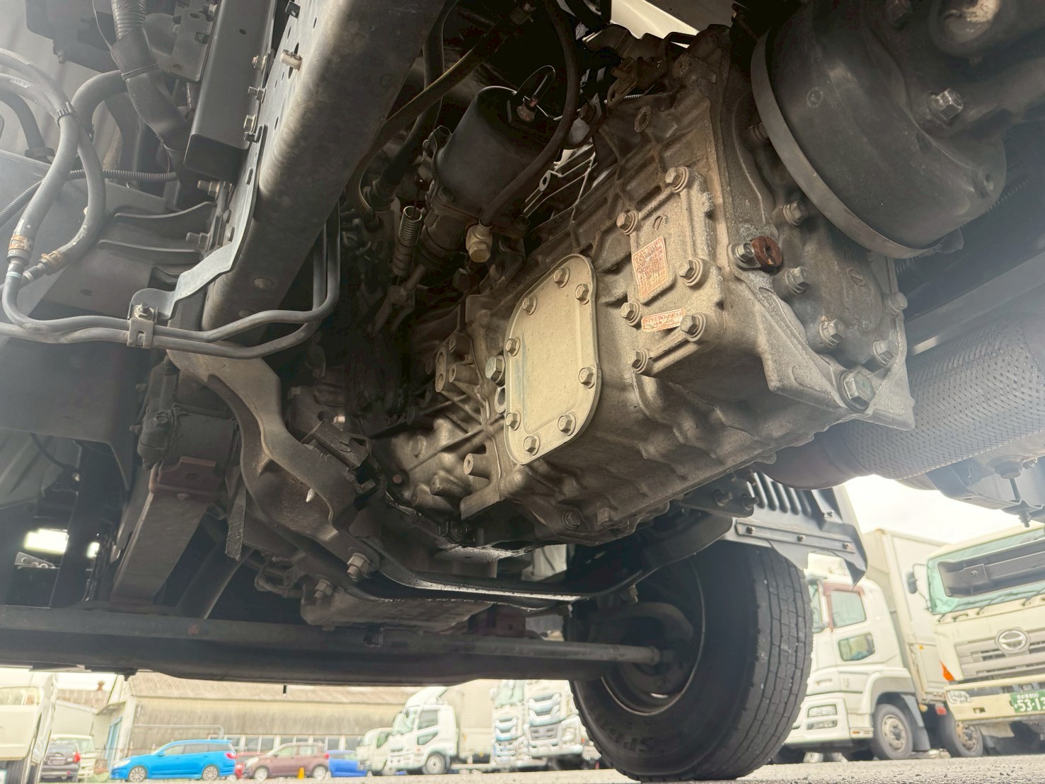 日野 中型ワイド  アルミウィング 2KG-FD2ABA