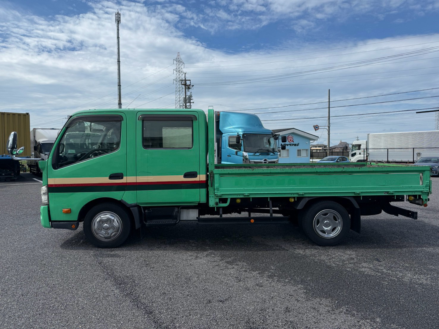 日野 小型ワイド  平ボディ TKG-XZU710M