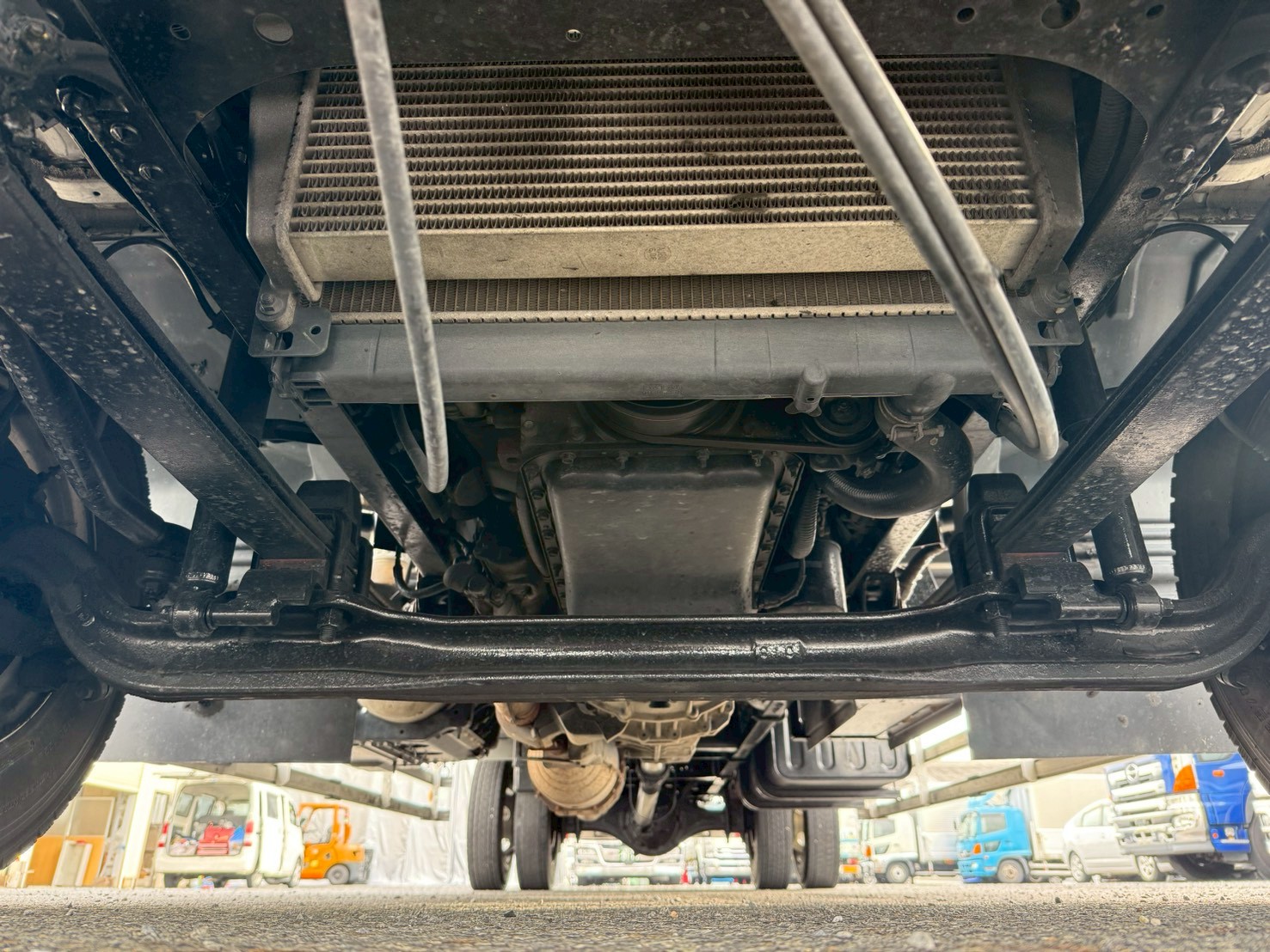 いすゞ 中型ワイド フォワード アルミウィング TKG-FRR90S2