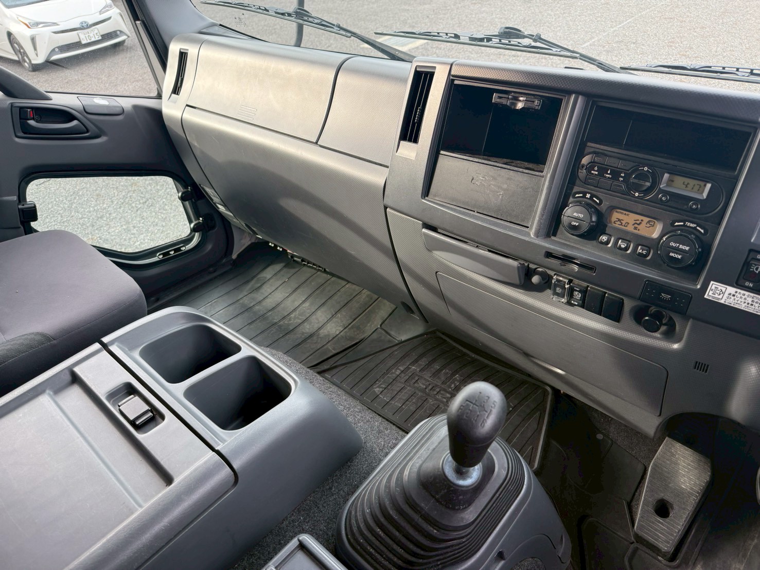 いすゞ 中型ワイド フォワード アルミウィング TKG-FRR90S2