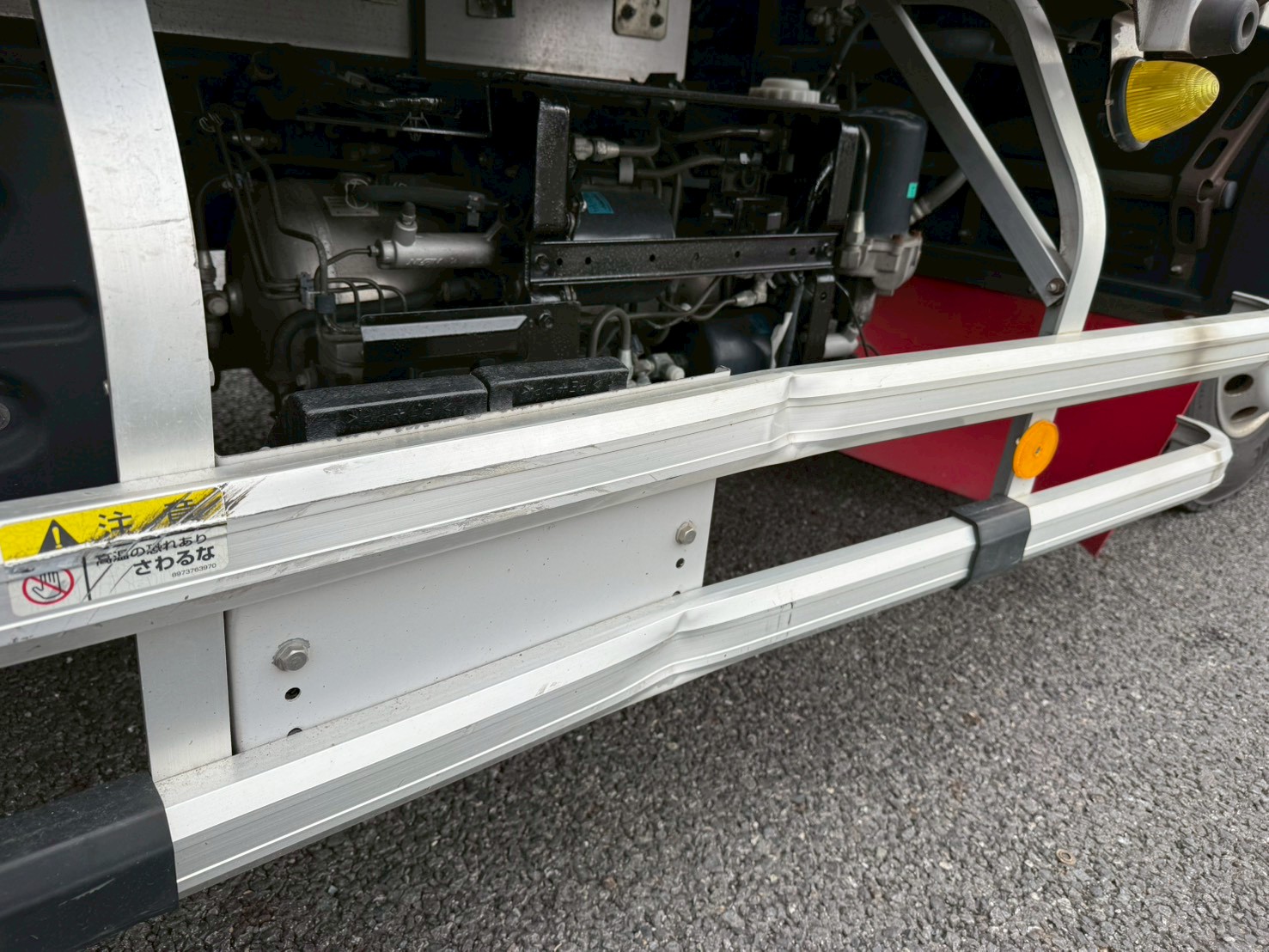 いすゞ 中型ワイド フォワード アルミウィング 2RG-FRR90S2