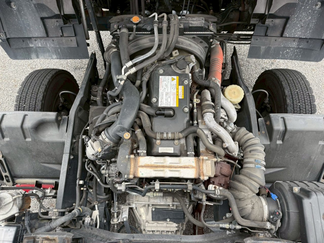 いすゞ 中型ワイド フォワード アルミウィング 2RG-FRR90S2