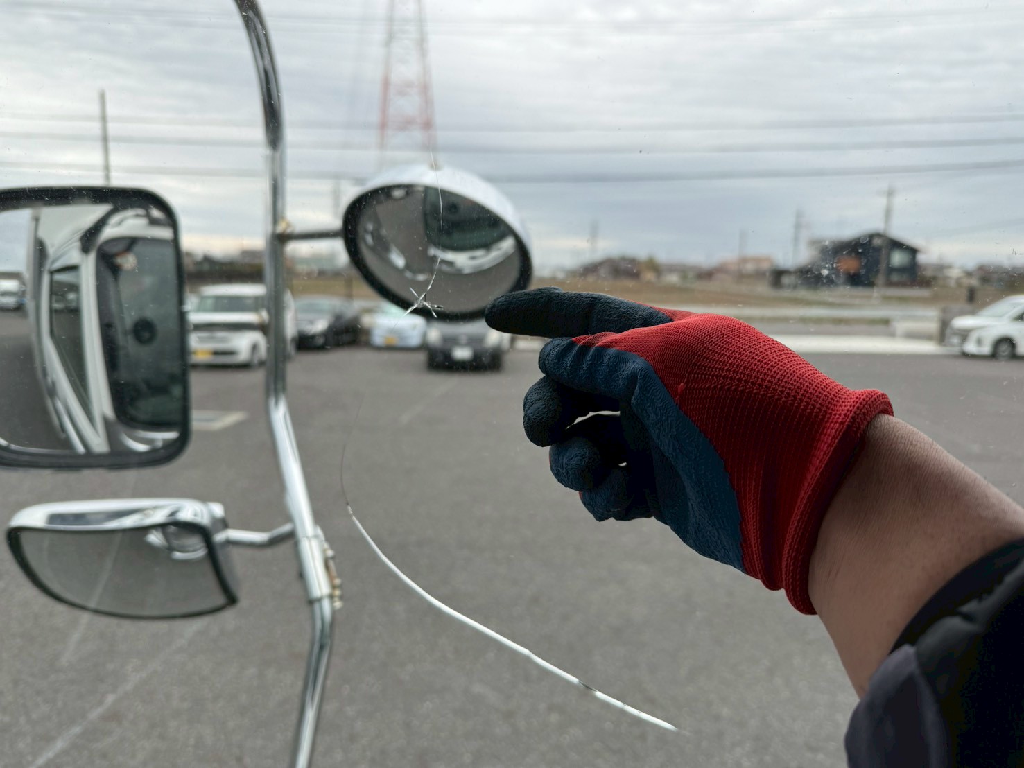 いすゞ 中型ワイド フォワード アルミウィング 2RG-FRR90S2