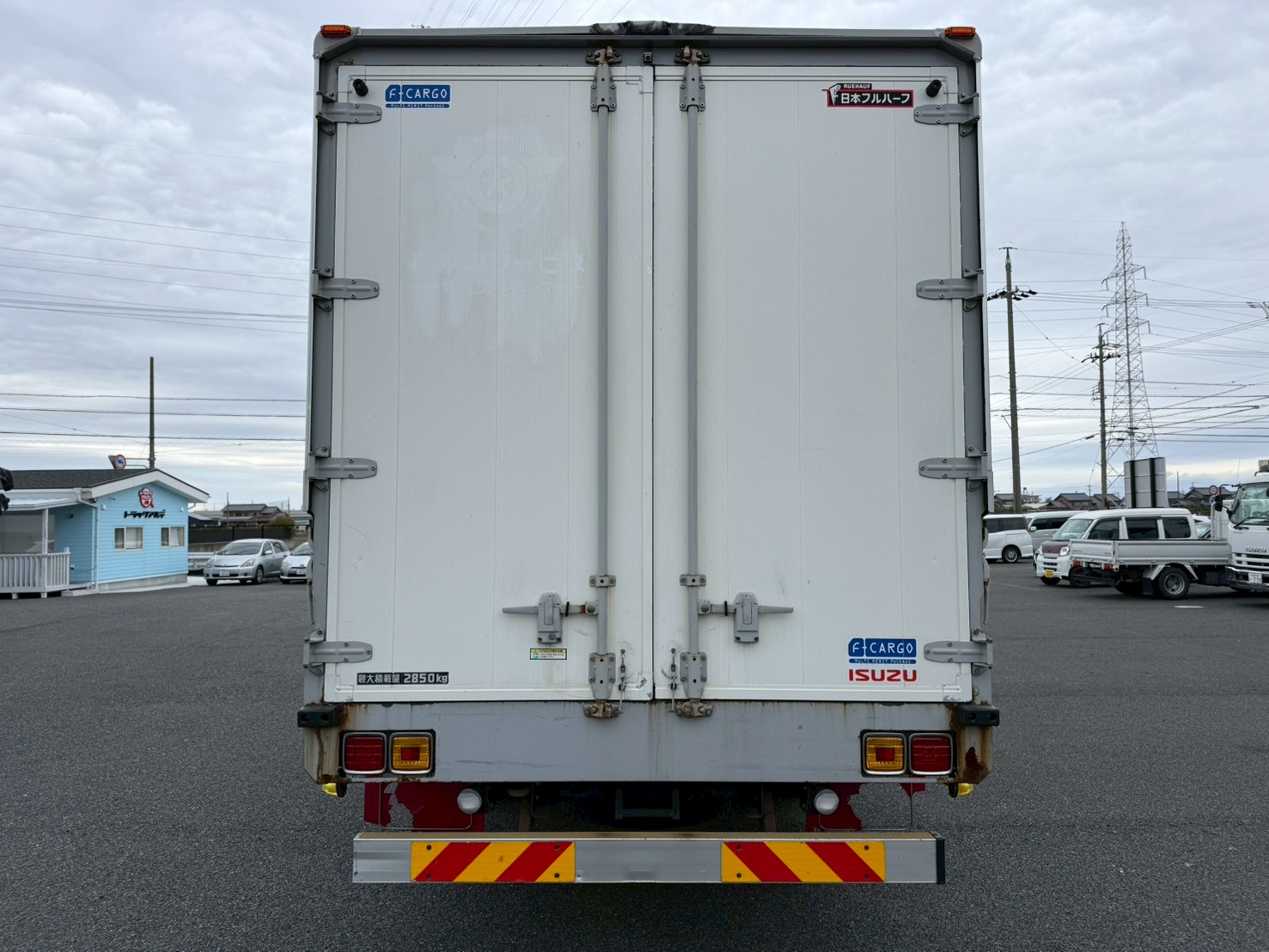 いすゞ 中型ワイド フォワード アルミウィング 2RG-FRR90S2